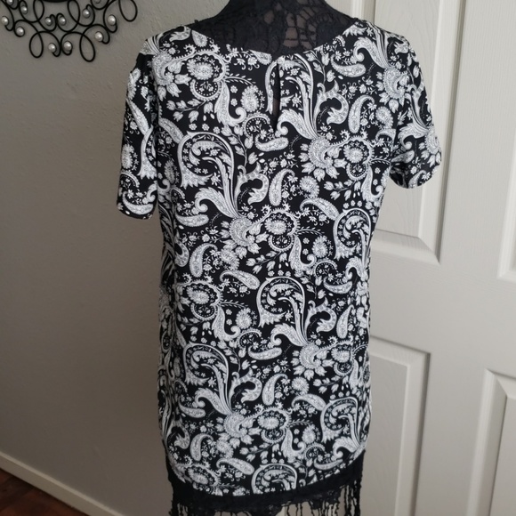 Express Paisley High Low Blouse Top Medium Keyhole - Picture 4 of 6